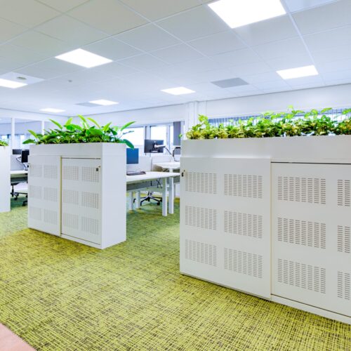 Schuifdeurkast met plantenbak