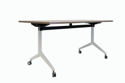 SCH-KL-schuin-aanzicht Flexibele klaptafel voor kantoor