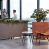 Plantenbak op wielen gestoffeerd